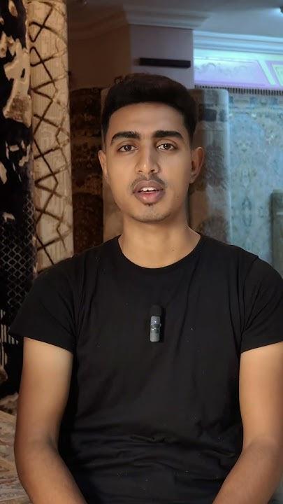 صورة لمايك المربع يقوم بفحص قطعة من السيارة